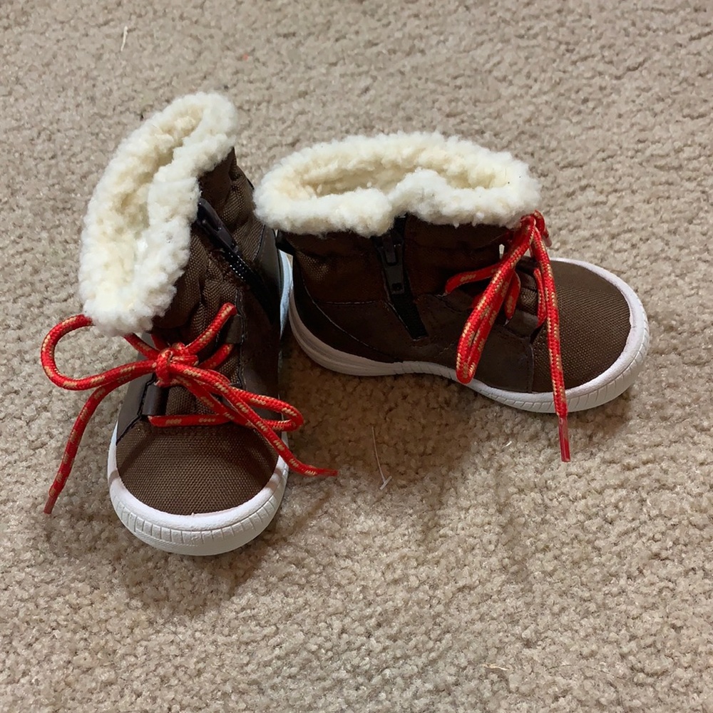 Baby boots size 6